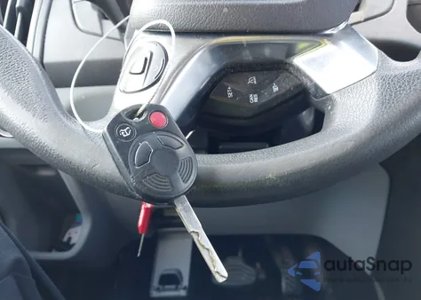 2019 Ford Transit-250 z USA, uszkodzony, nr VIN 1FTYR3XGXKKA15951